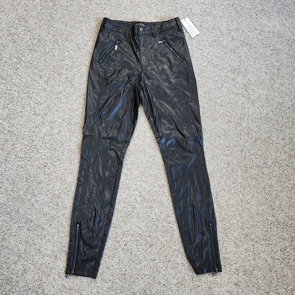 Guess Pants - NWT Guess Faux-Leather Pants Size 6